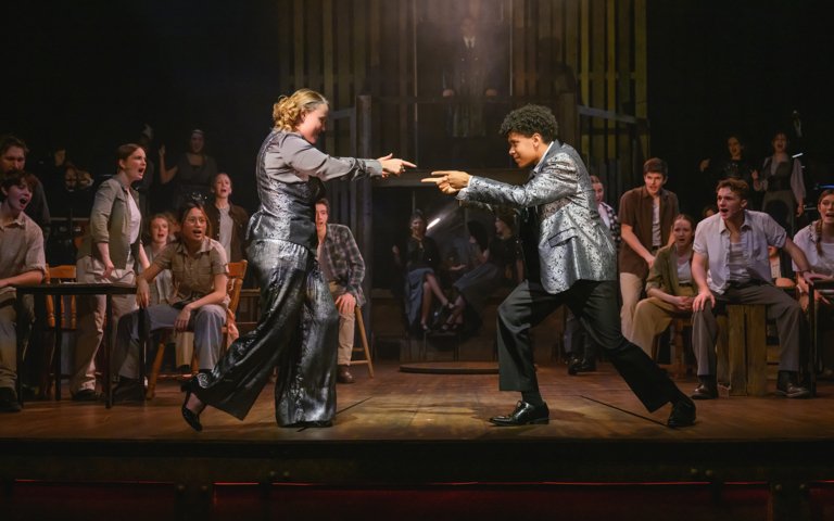  JZ8 4884 L  carousel  